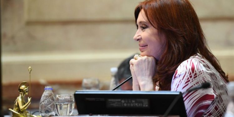 Cristina Kirchner avanza con la organización de la sesión virtual en el Senado