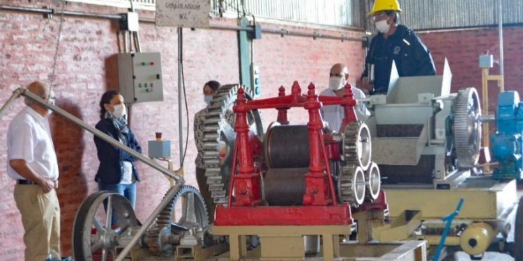 Producción ultima detalles para la puesta en marcha de planta industrial de alcohol etílico en Makallé