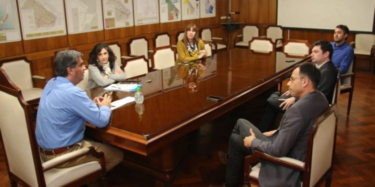 Provincia y nación agudizan estrategias para fortalecer el sistema sanitario público-privado