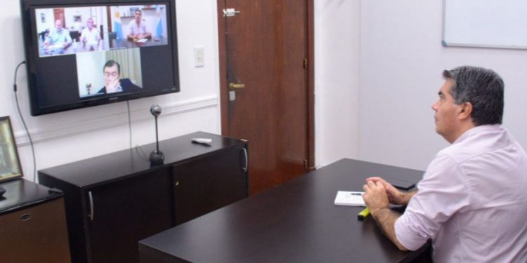 Capitanich se reunió con sus pares de Santa Fe y Santiago del Estero para coordinar apoyo a productores de algodón