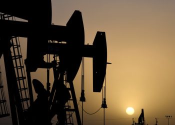Petróleo: El precio del Brent sube más del 9% y el del WTI se recupera un 14%