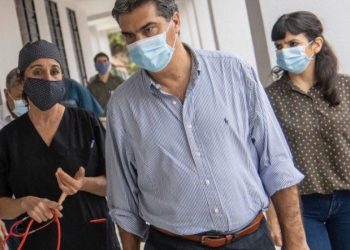 El Sauzalito, Capitanich y Rach Quiroga recorrieron nuevas obras en el hospital, atendieron demandas de seguridad y visitaron proyectos productivos