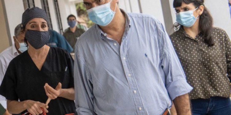 El Sauzalito, Capitanich y Rach Quiroga recorrieron nuevas obras en el hospital, atendieron demandas de seguridad y visitaron proyectos productivos