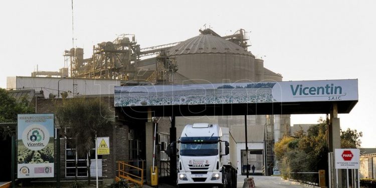 El Gobierno respalda una intervención sin expropiación de Vicentin, aseguró Perotti