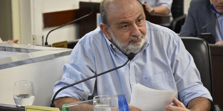 Luis Obeid: “El sistema de salud no está colapsado”