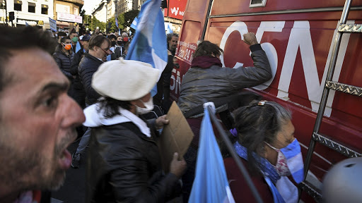 Luego de la violencia, el PRO agradeció romper la cuarentena para “defender la libertad de prensa”