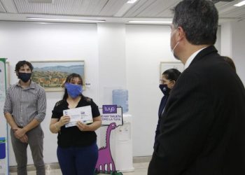 Ya son mil chaqueños y chaqueñas que podrán ampliar o refaccionar sus casas con los créditos de la tarjeta tuya recargable IPDUV