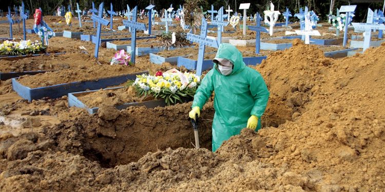 Brasil supera los 2 millones de casos y los 76.000 muertos