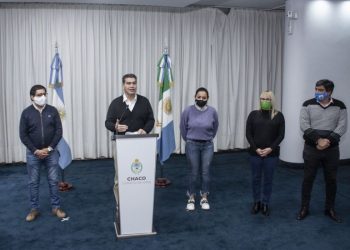 Capitanich convocó a intendentes del AMGR para trabajar juntos en un plan de desescalada de la cuarentena