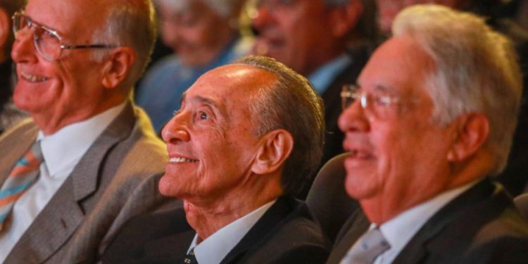 El Grupo Clarin tiene US$ 117 millones en bonos de deuda