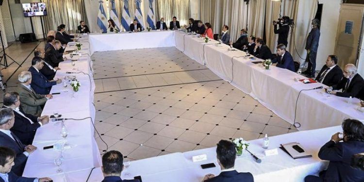 El Gobierno refinanciará las deudas provinciales con la Anses