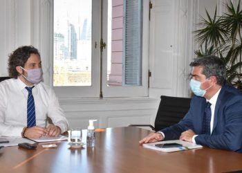 Agenda en Buenos Aires: Capitanich avanzó en gestiones para obras de infraestructura básica, regularización de terrenos y viviendas