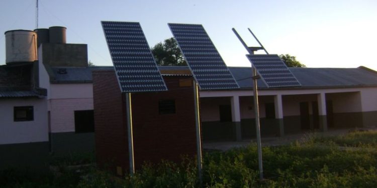 El gobernador reglamentó la ley que fomenta la generación distribuida de energía renovable integrada a la red eléctrica pública