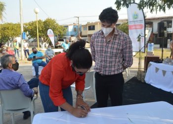 Magda Ayala hizo entrega de títulos de propiedad: “Es un enorme orgullo que la gestión pueda contar con logros como este”