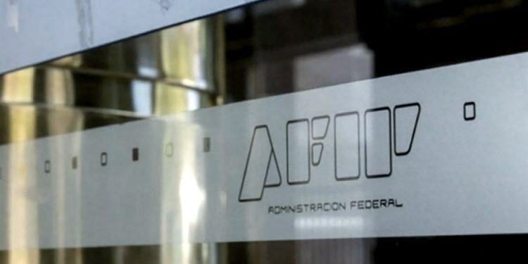Justicia Macrista: jueza rechazó investigación de UIF sobre evasores