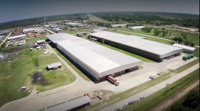 Santana Textil invertirá 12 millones de dólares en su planta de Puerto Tirol para duplicar su producción