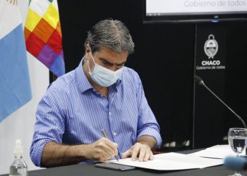 Capitanich firmó un convenio con intendentes para la ampliación y construcción de nuevas oficinas de registro civil en siete localidades
