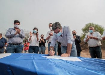 Reparación histórica: Capitanich firmó el convenio para la pavimentación del primer tramo de las rutas en El Impenetrable chaqueño