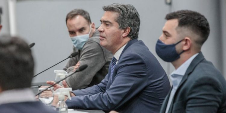 Capitanich y Lammens lanzaron el programa “Clubes en Obra” para más de 30 instituciones chaqueñas
