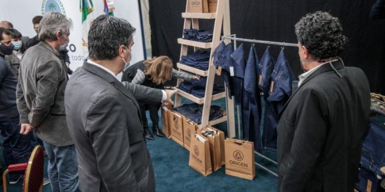 EN EL DÍA DE LA INDUSTRIA CAPITANICH PRESENTÓ LA MARCA ‘ORIGEN’ Y DIJO QUE “SERÁ EL SELLO DISTINTIVO DEL CHACO”