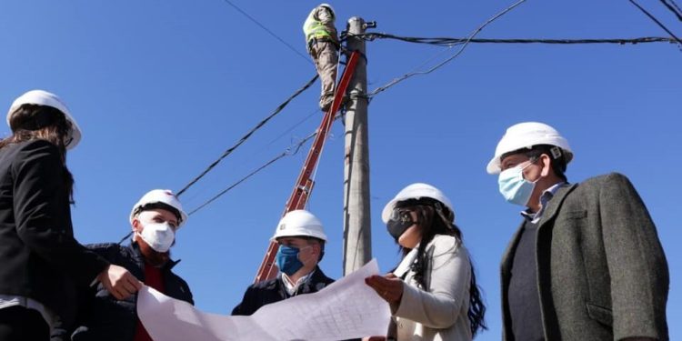 Magda Ayala: “Llevar servicios públicos y esenciales a los hogares es poner a Barranqueras de pie”