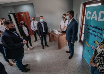 Capitanich destacó la importancia de achicar la brecha digital para llegar a todos los chaqueños y chaqueñas