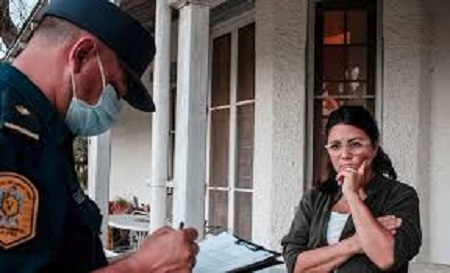 La Justicia dispuso el desalojo del campo de la familia Etchevehere y la policía detuvo a Dolores