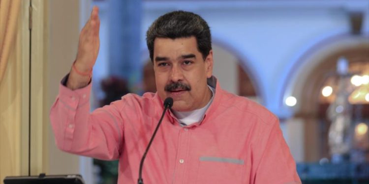 Maduro acusa a Colombia y EEUU por atentado contra refinería