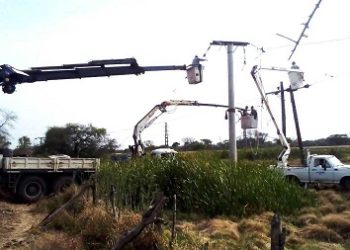 Trabajos de SECHEEP en Colonia Amadeo, Campo Colorado y Colonia Rossi