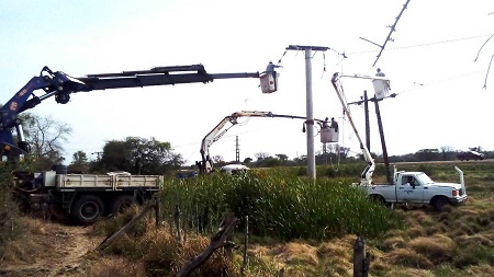 Trabajos de SECHEEP en Colonia Amadeo, Campo Colorado y Colonia Rossi