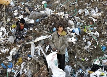 Uno de cada seis niños vive en la pobreza extrema, según Unicef y Grupo Banco Mundial