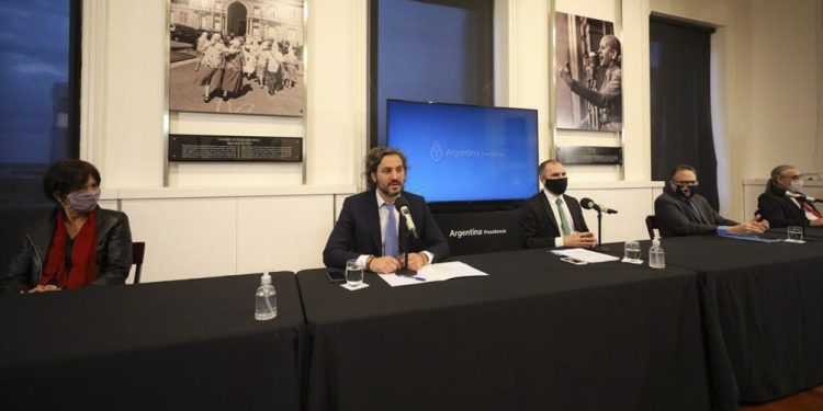 El Gobierno anunció una batería de medidas para impulsar la producción y las exportaciones
