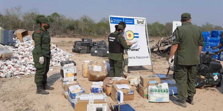 La Leonesa: Incineran marihuana, cocaína y mercadería ilegal decomisada en diversos procedimientos