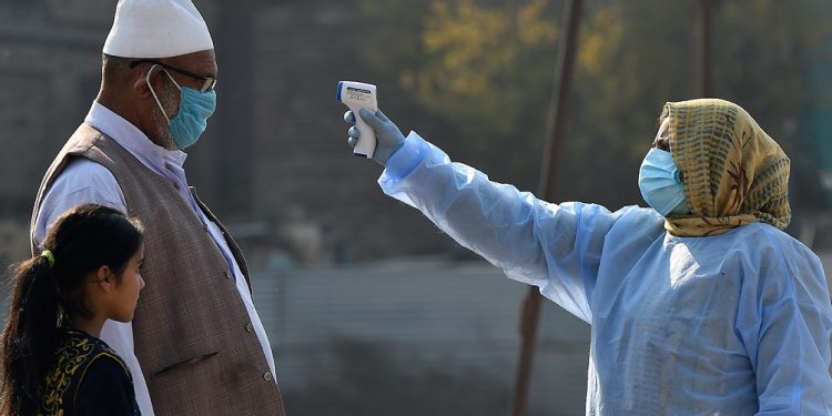 COVID-19: El mundo supera los 50 millones de contagios