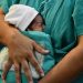 Chaco, única provincia que brinda método “Mamá canguro” para bebés prematuros