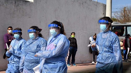 COVID-19: la provincia suma otros 290 casos y una nueva muerte