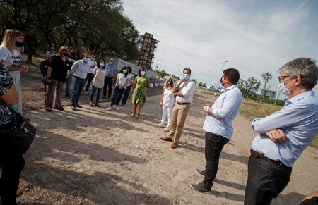 Derechos Humanos: en vísperas de un nuevo aniversario de la Masacre de Margarita Belén, Capitanich recorrió las obras del Parque de la Memoria