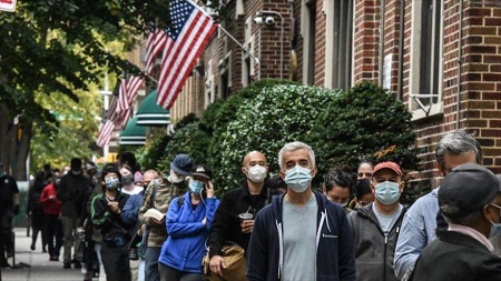 Guerra bacteriológica: Revelan polémico plan de un funcionario de EEUU sobre COVID-19