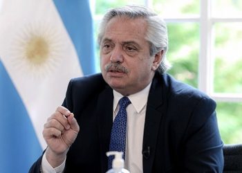 Fernández: “Los argentinos empiezan a vacunarse cuando se vacunan los países centrales”