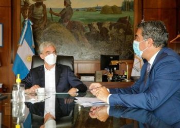 Capitanich en Buenos Aires: Meoni garantizó fondos para terminales de ómnibus y subsidio para el transporte urbano de pasajeros