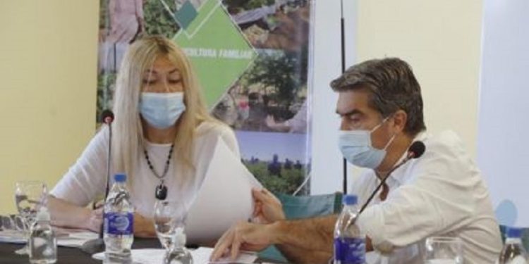 Capitanich y la Asociación de Consorcios Rurales acordaron agenda de trabajo para favorecer el arraigo al campo
