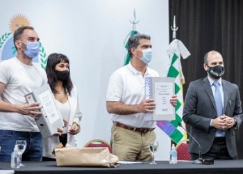 El gobierno recibió las ofertas para la construcción y ampliación de hospitales en la provincia