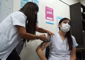 La Argentina, puesto 7 en un ranking mundial de mayor cantidad de vacunados por millón de habitantes