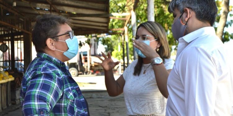 Magda Ayala realiza fuerte inversión en nuevas Luminarias LED para Barranqueras