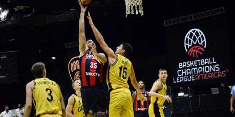 Básquet: El buen aporte de Luca Valussi no impidió la derrota de Obras Basket