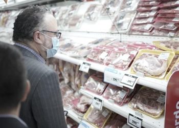 Control de precios y calidad: Kulfas y Español fiscalizaron en supermercados la implementación del acuerdo de carnes