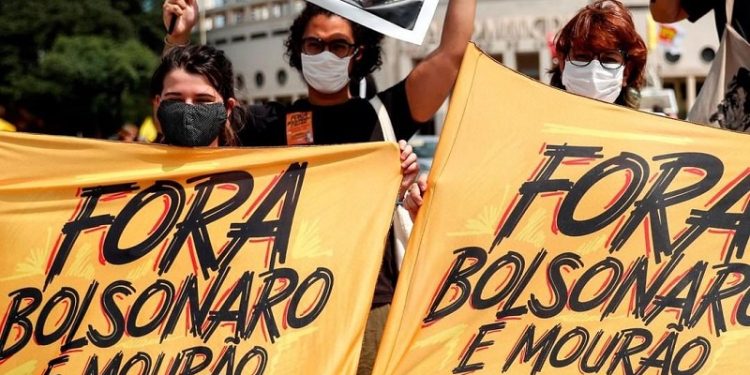 Fora Bolsanaro: Brasileños se movilizan para pedir la destitución de Bolsonaro
