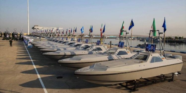 Irán refuerza su Armada en Golfo Pérsico con 340 lanchas de ataque