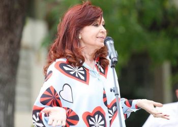 Cristina Fernández: “A los que estatizaron sus deudas en la dictadura nunca les pasó nada”