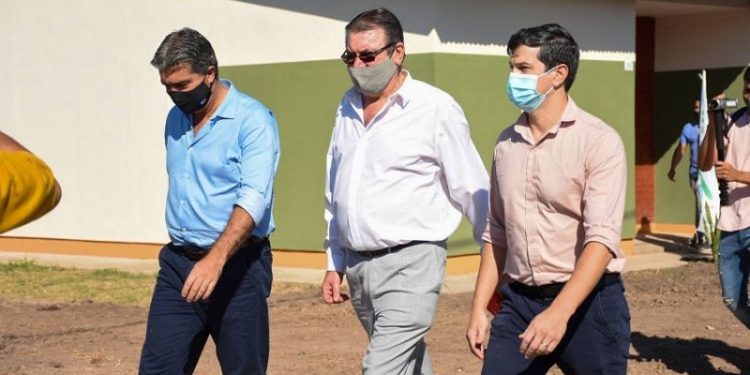 Villa Berthet: Capitanich entregó 51 nuevas viviendas y anunció la construcción de otras 50